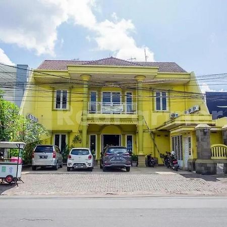 Medokanayu Homestay Babussalam Rungkut Mitra Reddoorz מראה חיצוני תמונה