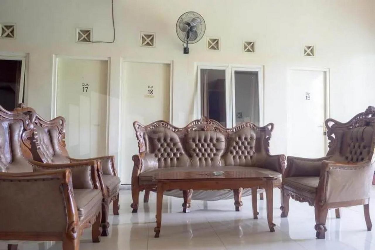 Medokanayu Homestay Babussalam Rungkut Mitra Reddoorz מראה חיצוני תמונה
